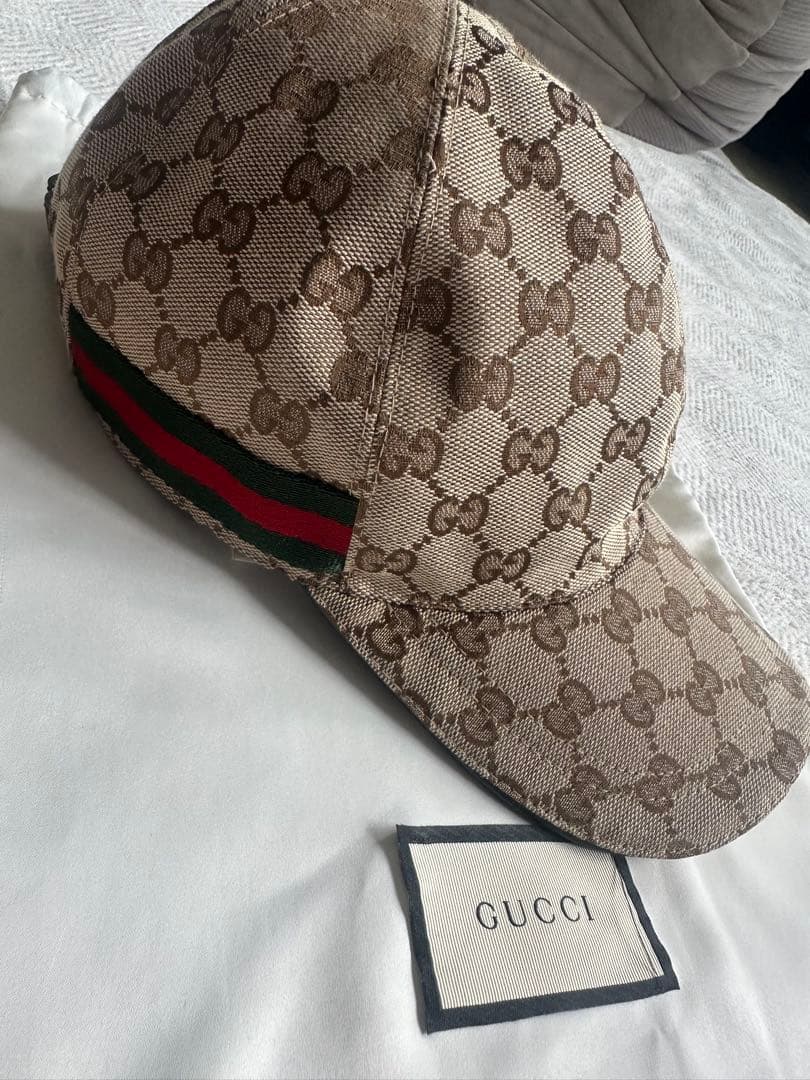 GUCCI ユニセックスGGパターンキャップ ベージュ