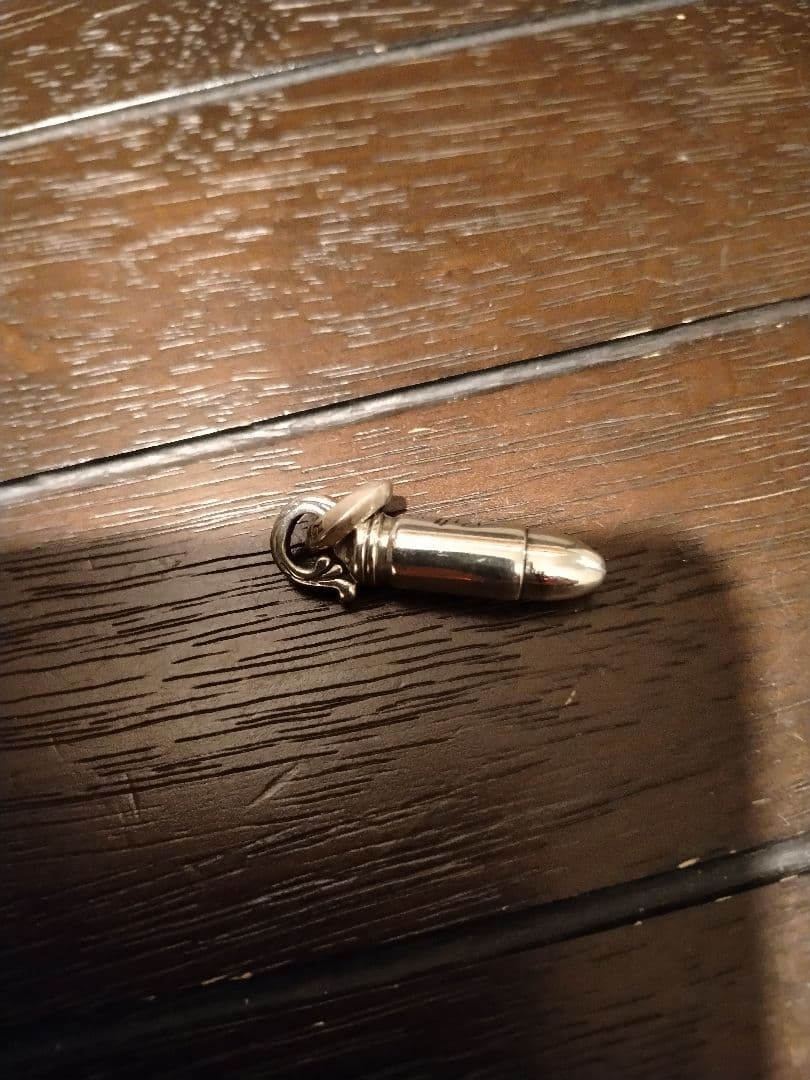 シルバー925 弾丸型ペンダント　ビルウォールレザー