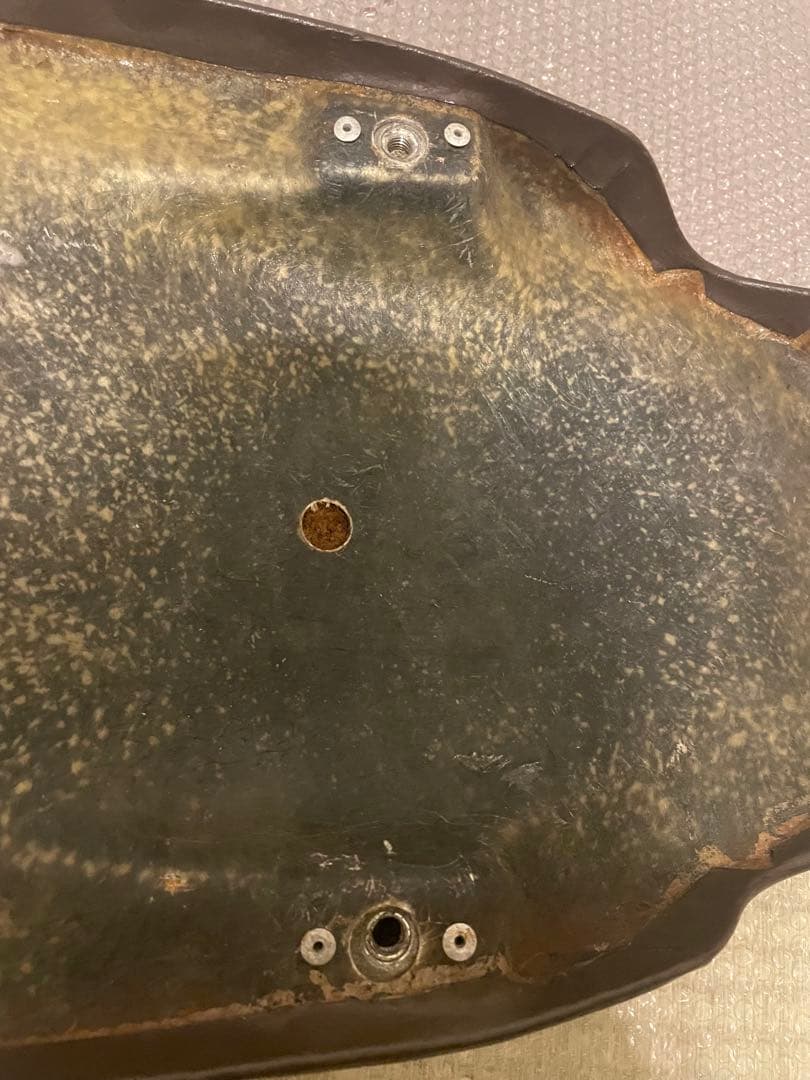 SR400 SR500 タックロールシート　段付きシート　社外シート　茶シート