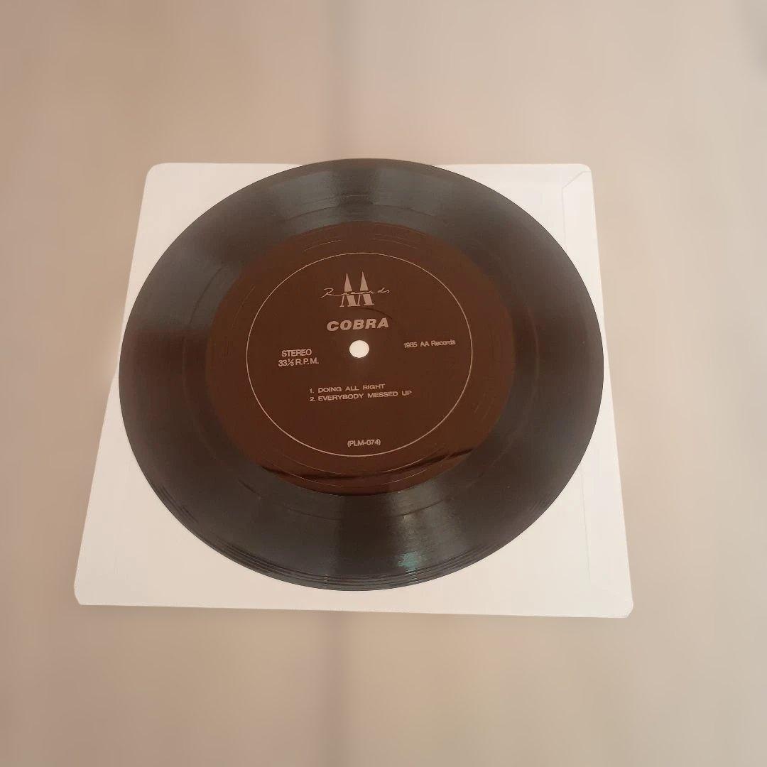 COBRA STAND THE PRESSURE レコード