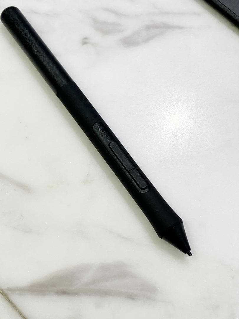 更に値下げ　更にペンもう一本付きワコムintums タブレット