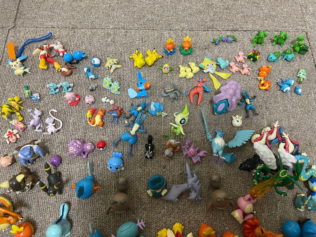 【豪華大量セット】ポケモン フィギュア モンコレ・指人形 伝説多数 100体以上