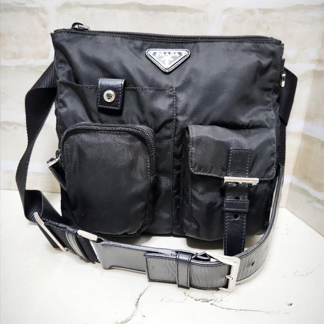 ★コージー【プラダ】三角ロゴ ウエストバッグ ブラック BM0011 美品