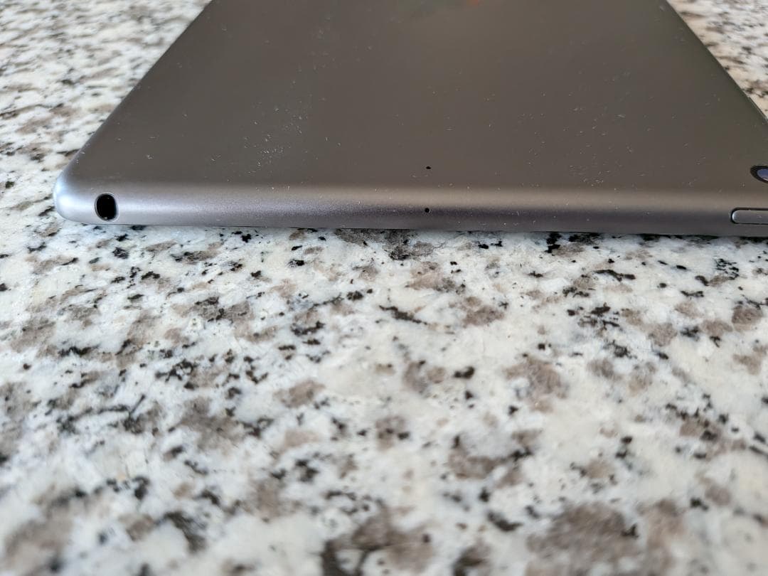 iPad mini 5 Wifiモデル 258GB スペースグレー【85％】