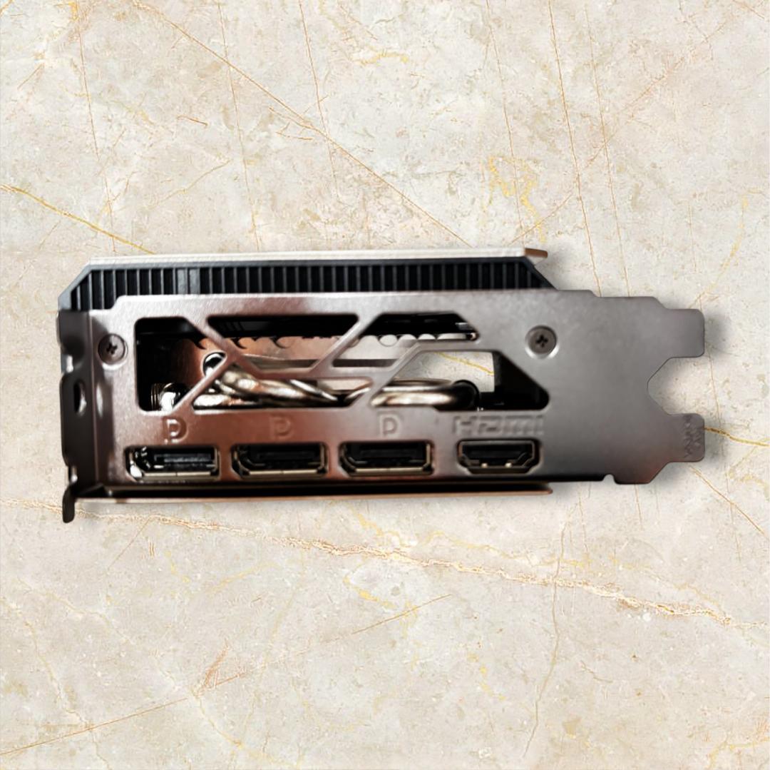 新同　MSI RTX 5070 Ti INSPIRE 3X OC