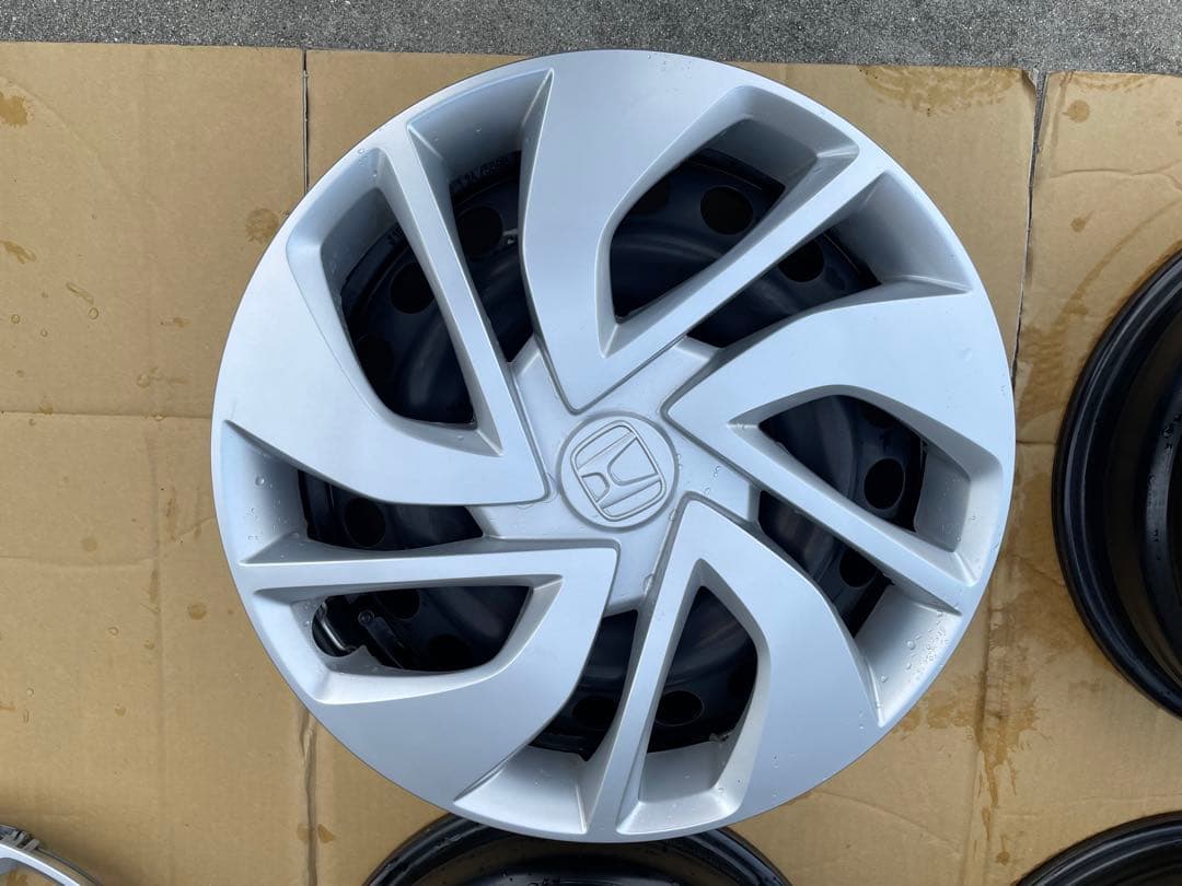 フリード 純正 スチールホイール 5穴 15X5 1/2 5J ホイルキャップ