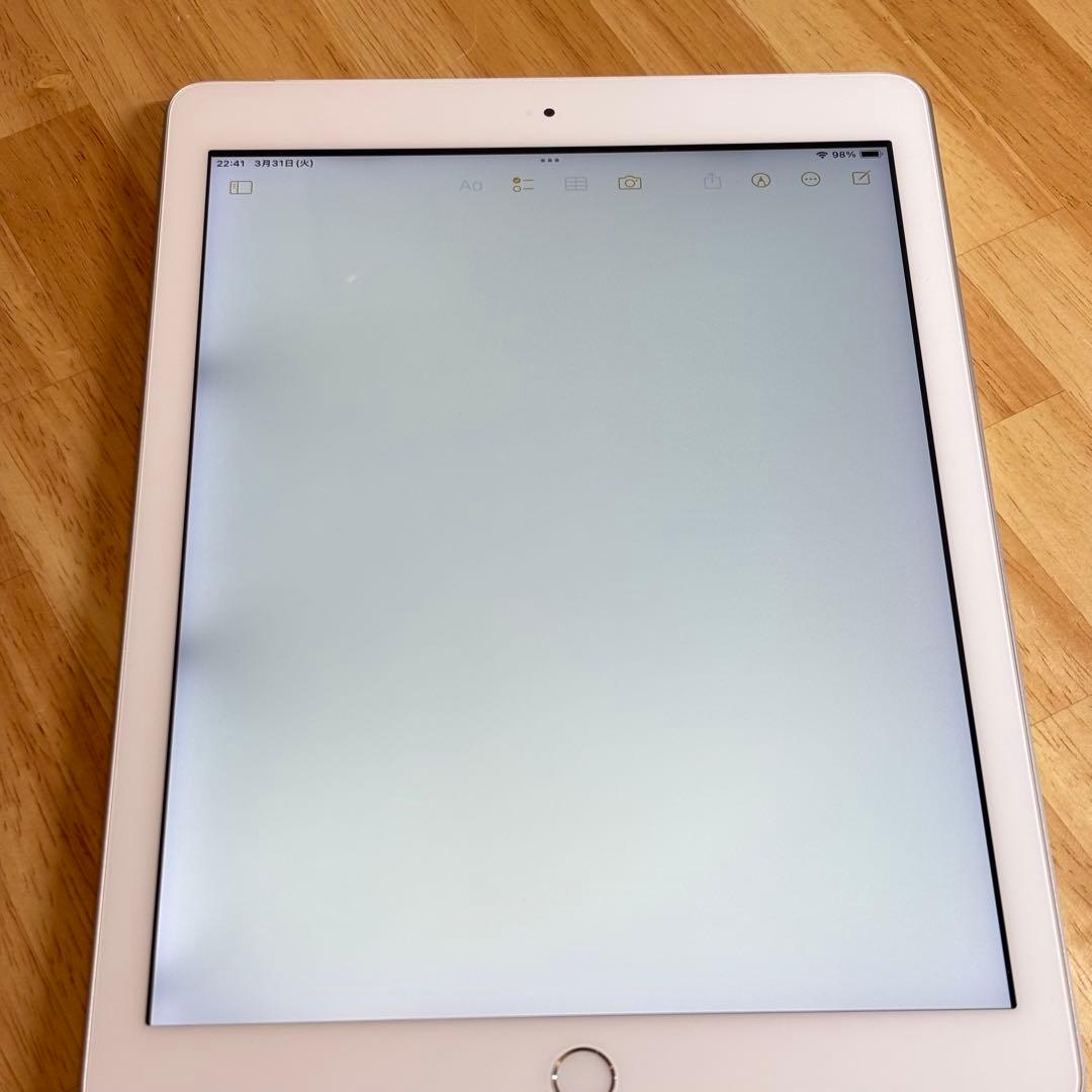 iPad 第6世代 32GB SIMフリー バッテリー最大量95%