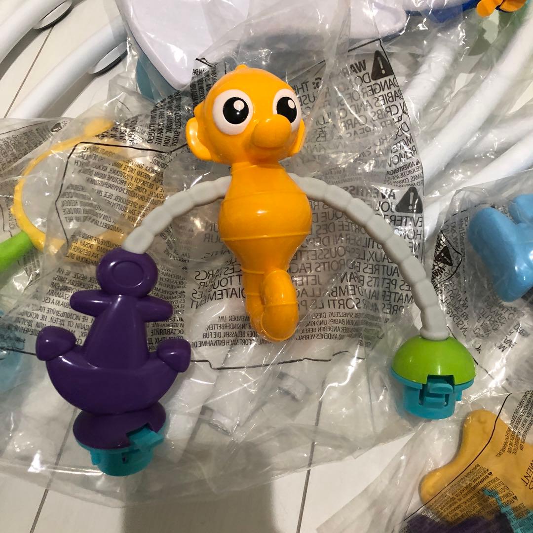 フライディングニモ　ジャンパー　ジャンパルー
