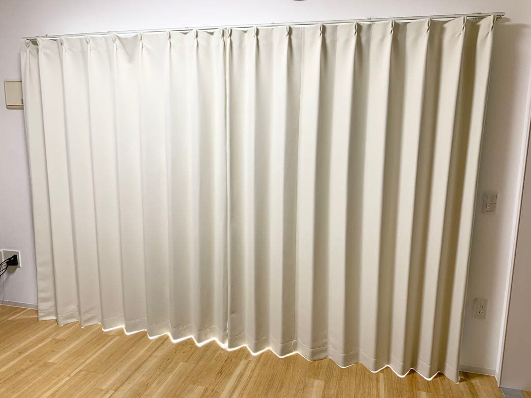 【美品】ニトリ 遮光1級・遮熱カーテン（無地・アイボリー）150×190×2枚組