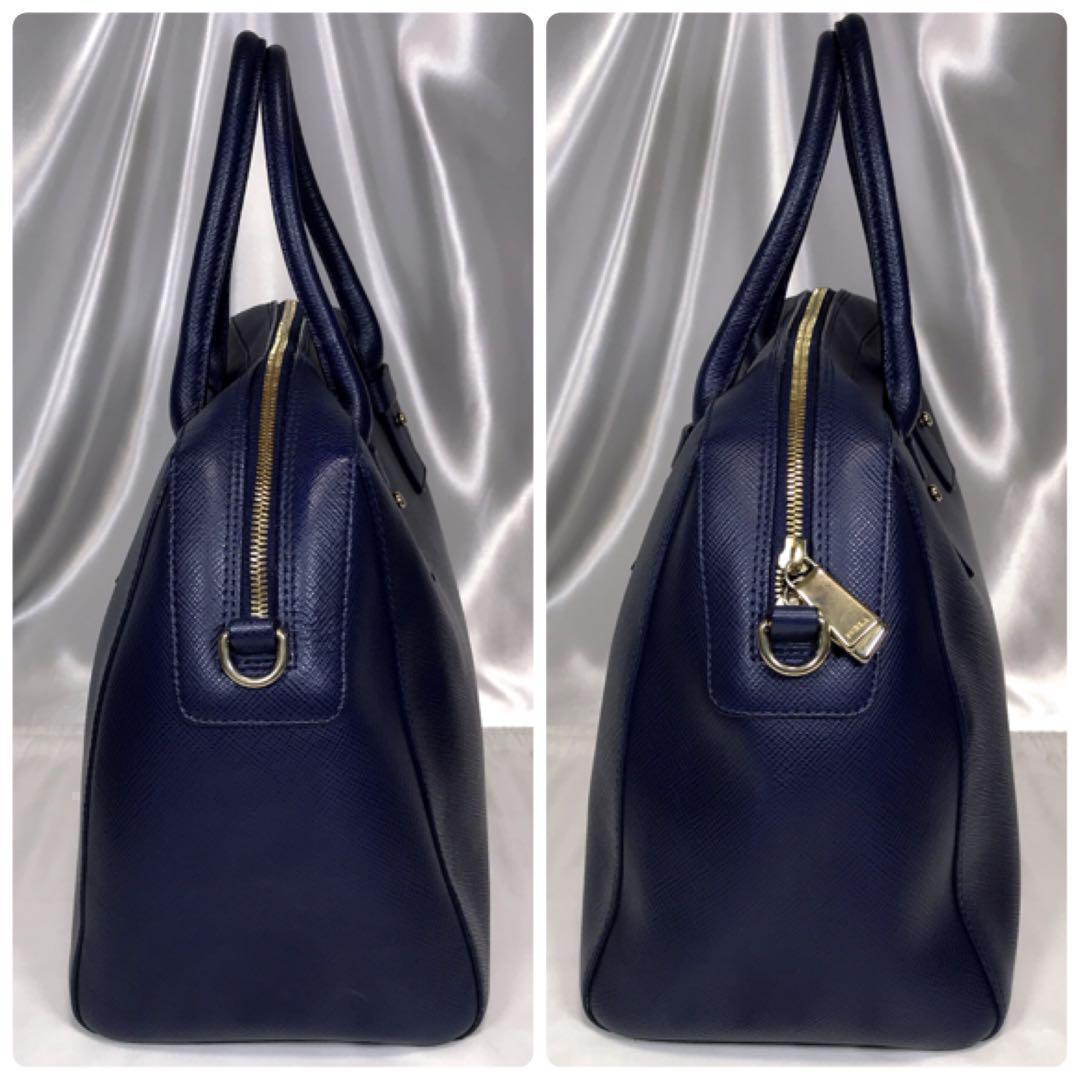 フルラ　FURLA　ハンドバッグ　ボストンバッグ　レザー　ネイビー