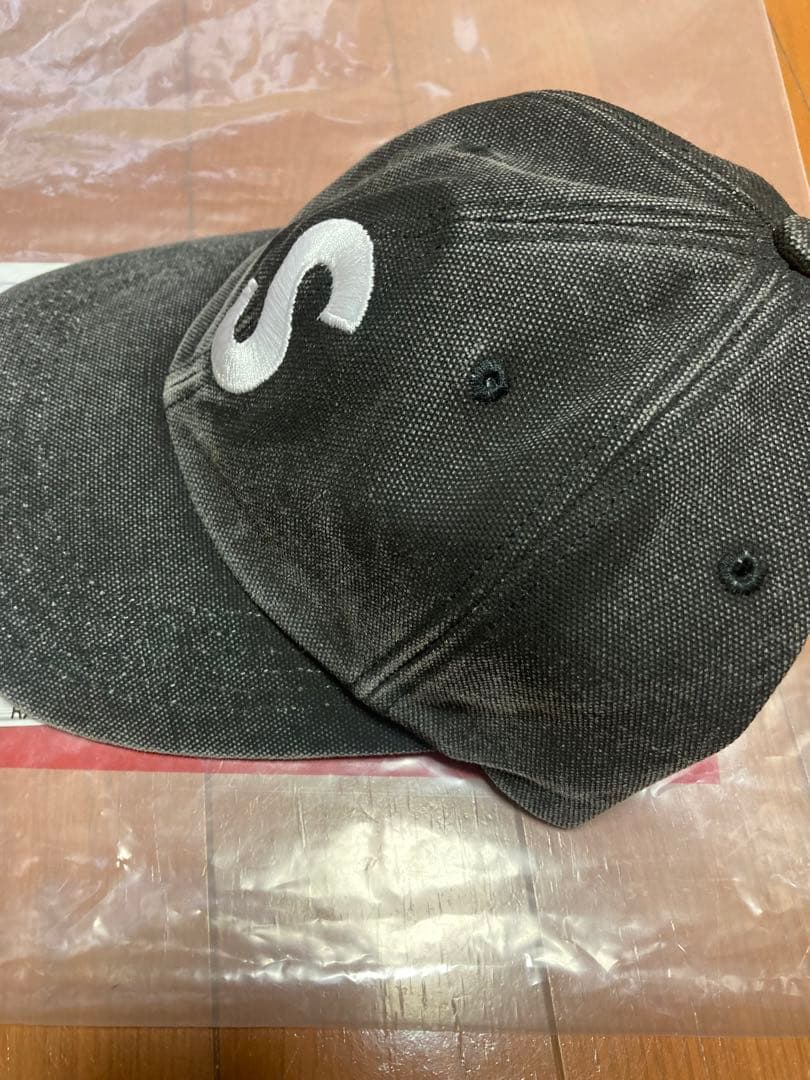SUPREME ピグメントsロゴ6パネルブラック キャップ24FW