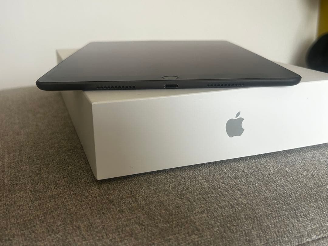 iPad Air 第三世代 64GB スペースグレー