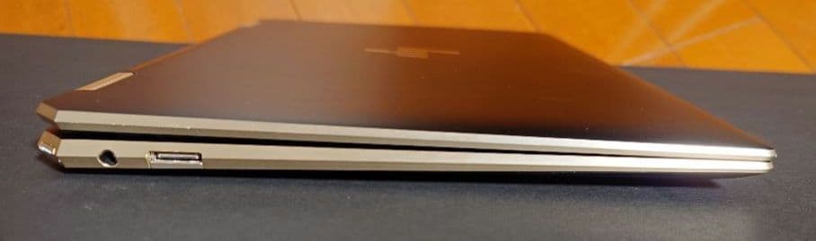 HP Spectre 13.3インチ ノートPC 8WH35PA-AAAA