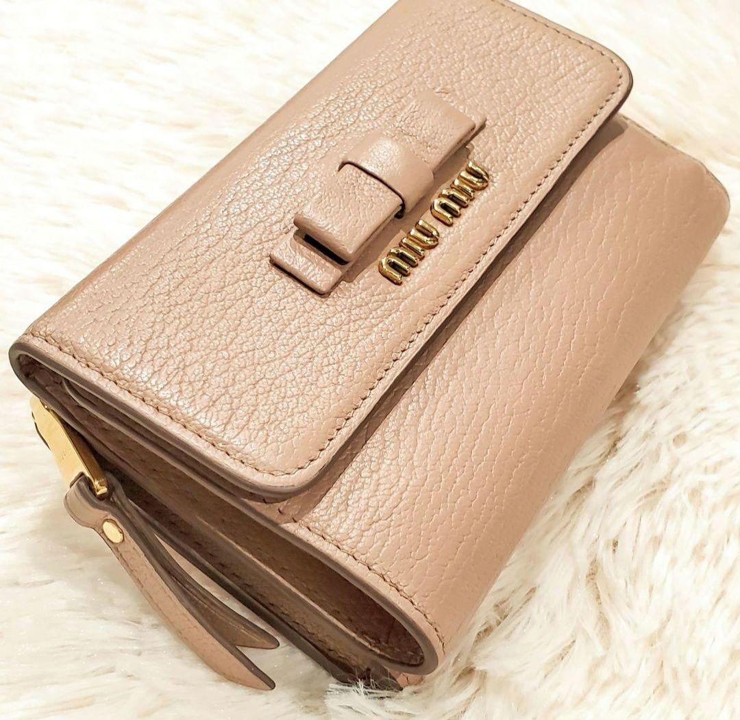 miu miu　3つ折り財布　マドラス　リボン　ピンクベージュ　ミュウミュウ