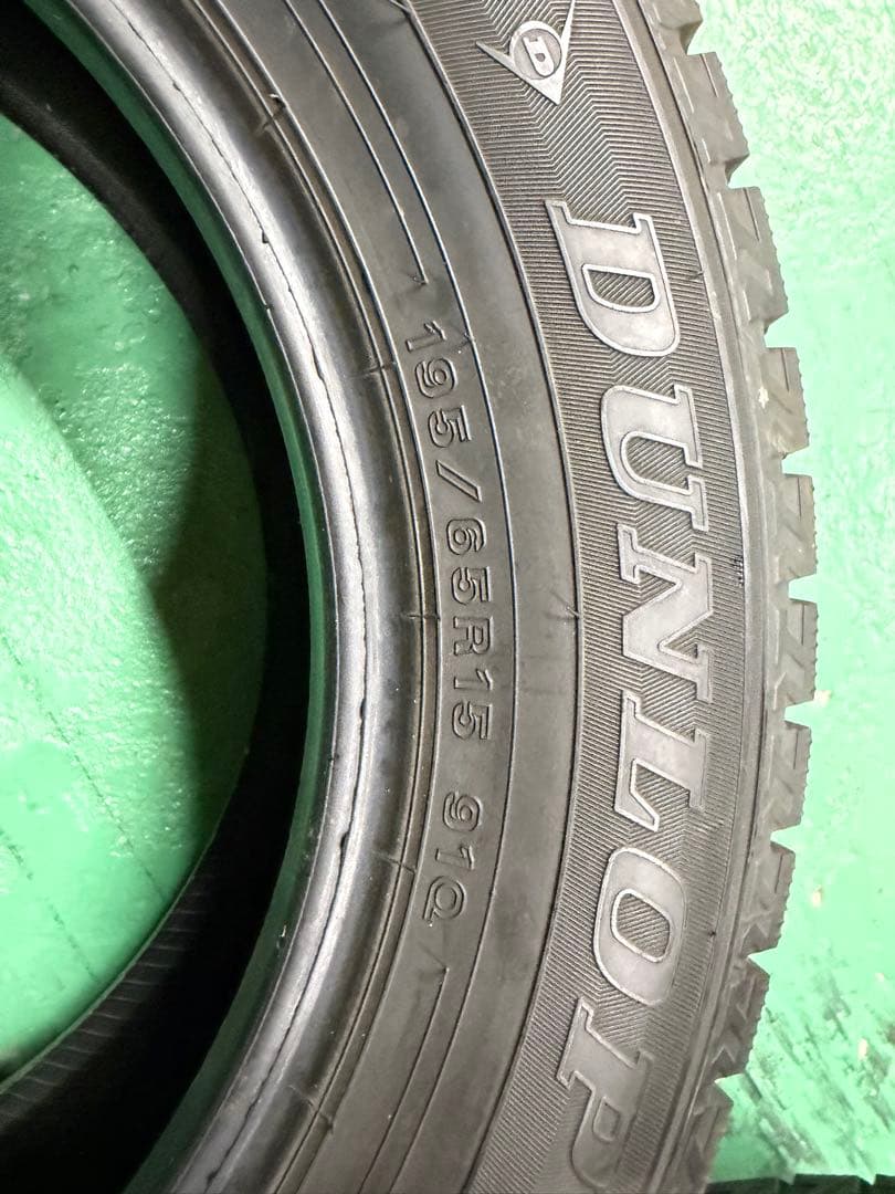 MO4 ダンロップ　ウィンターマックス02　WM02　195/65R15