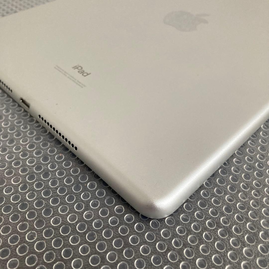 1045【早い者勝ち】電池良好☆iPad7 第7世代 32GB WIFIモデル☆