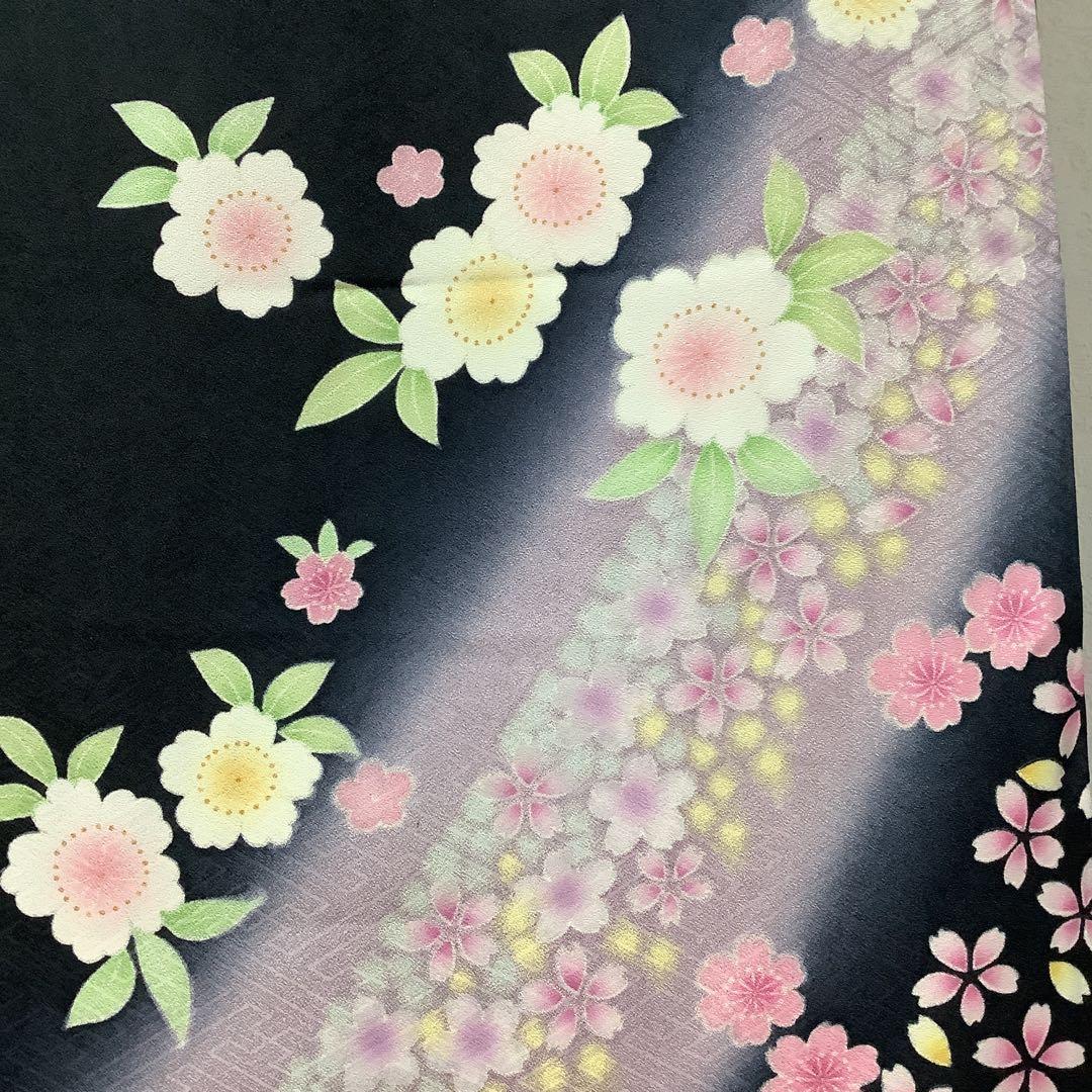 【惣次郎】お買得！人気の黒地！正絹振袖〜黒地に桜〜