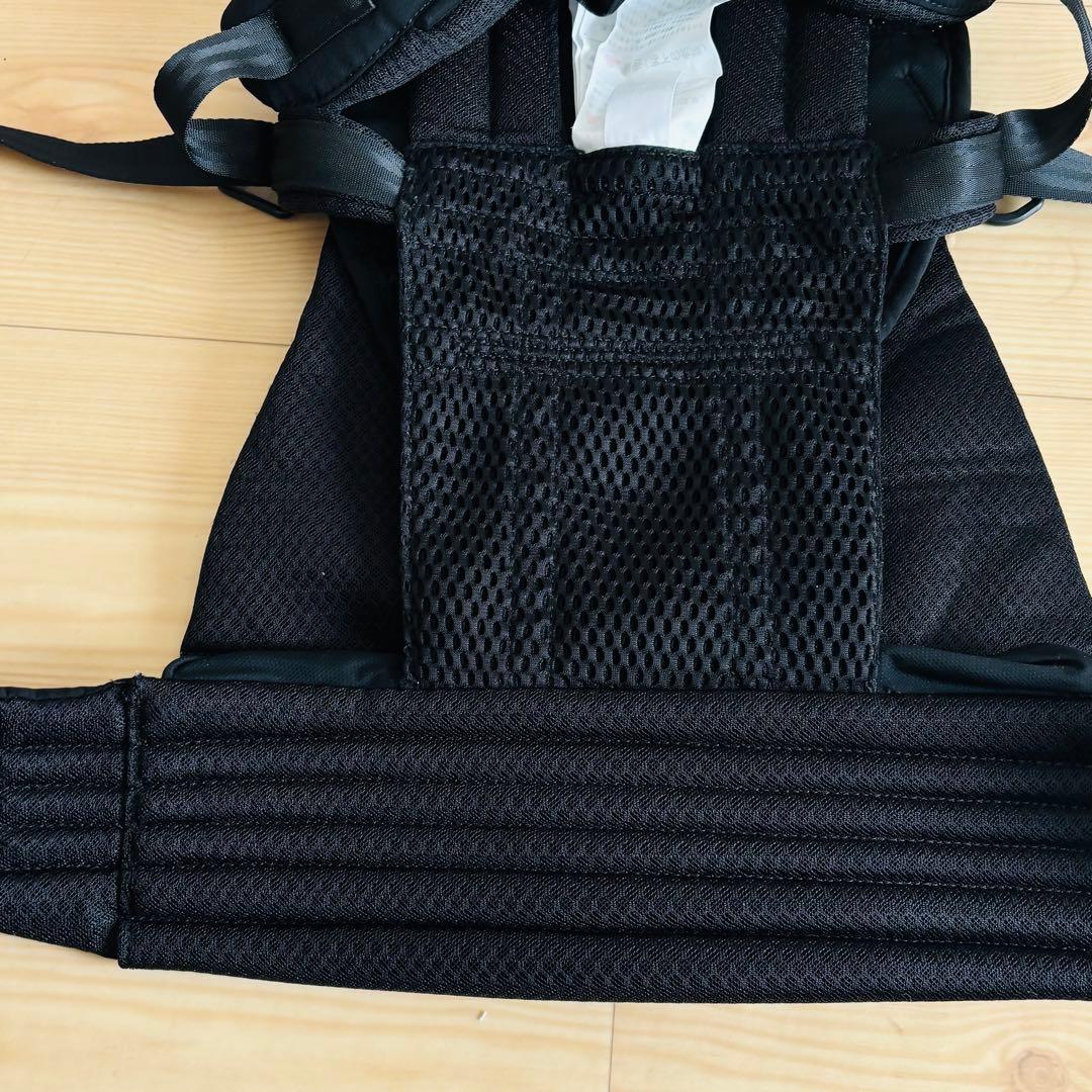 エアバギーベビーキャリアベーシックプラス　黒　美品　抱っこ紐　3way
