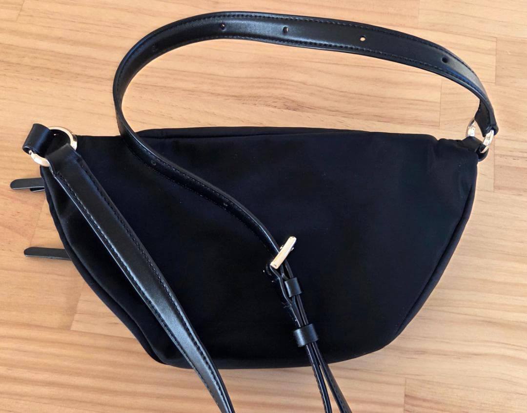 【美品】kate Spade　ケイトスペード　ウエストポーチ　ボディバッグ