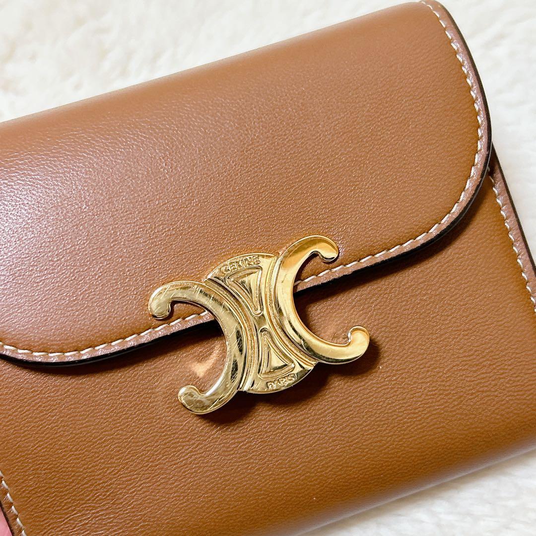 CELINE セリーヌ トリオンフ 三つ折り財布 ブラウン ゴールド金具 箱付
