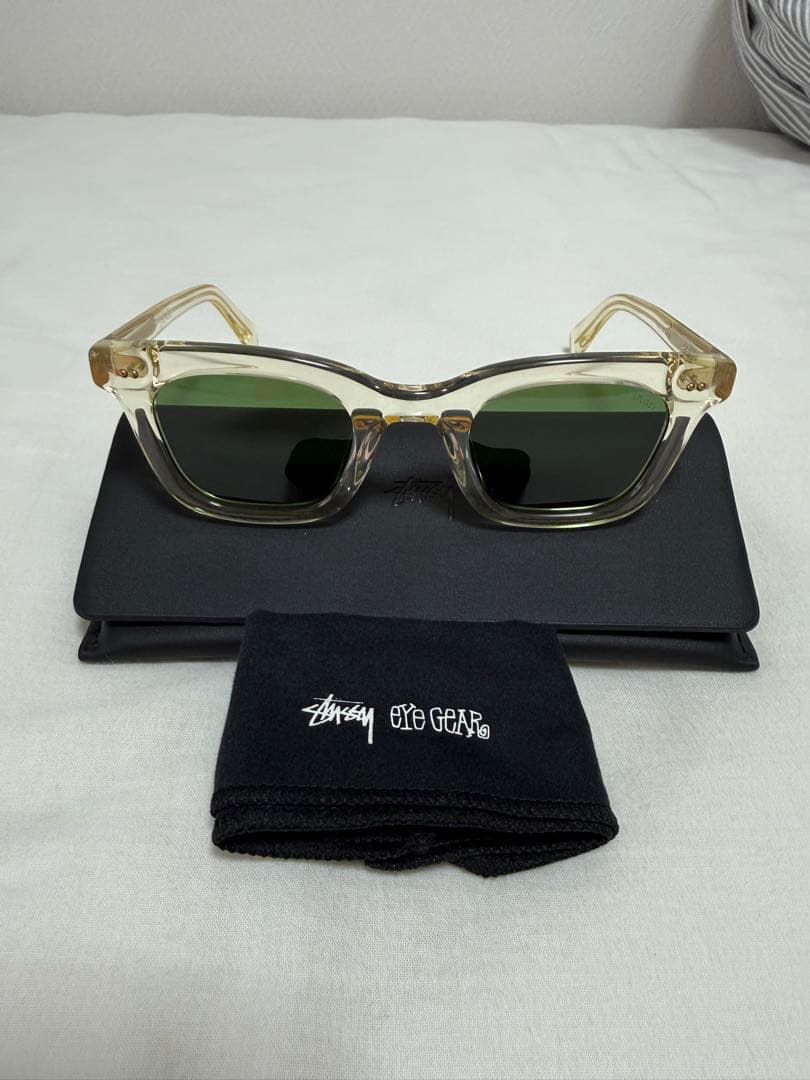 Stussy ACE サングラス クリア/グリーン