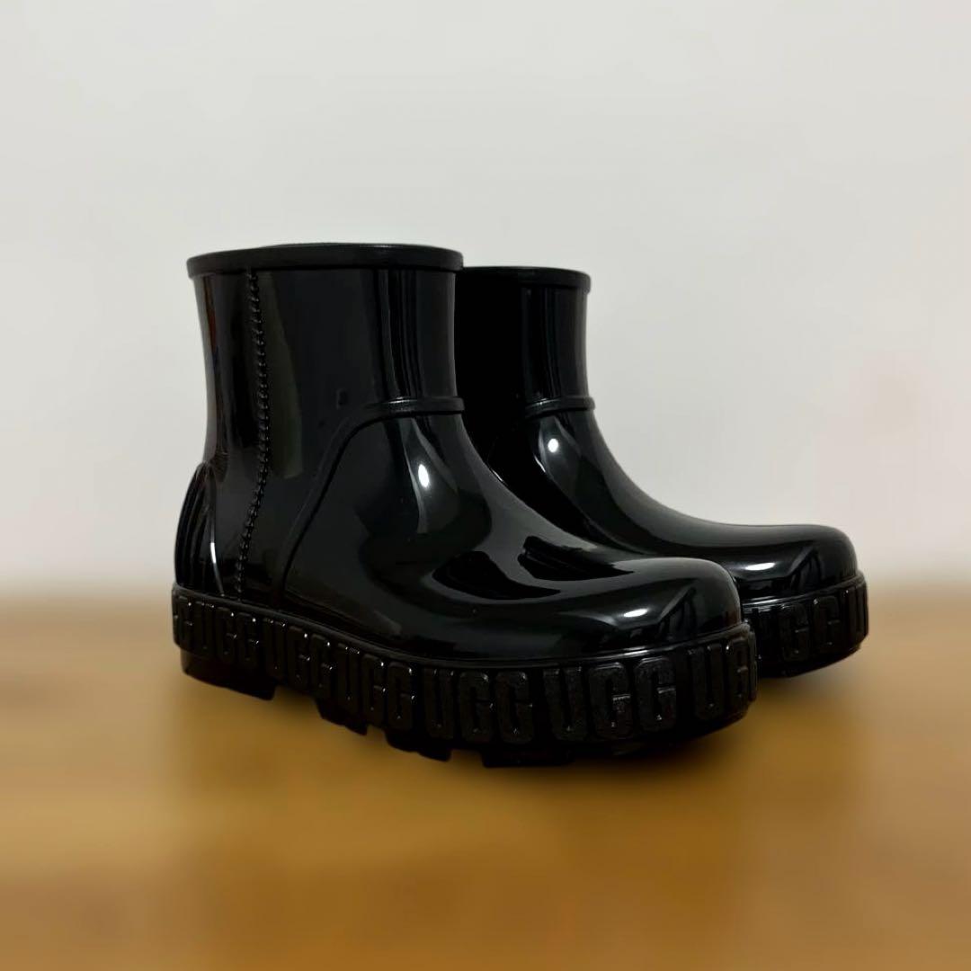美品　UGG アグ　ブラック　レインブーツ　ショートブーツ　ラバー　ムートン長靴