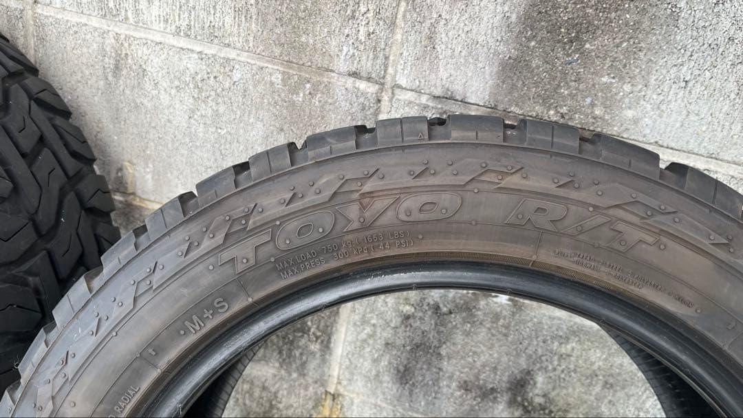 ②TOYO OPEN COUNTRY R/T 225/55R18 2本セット