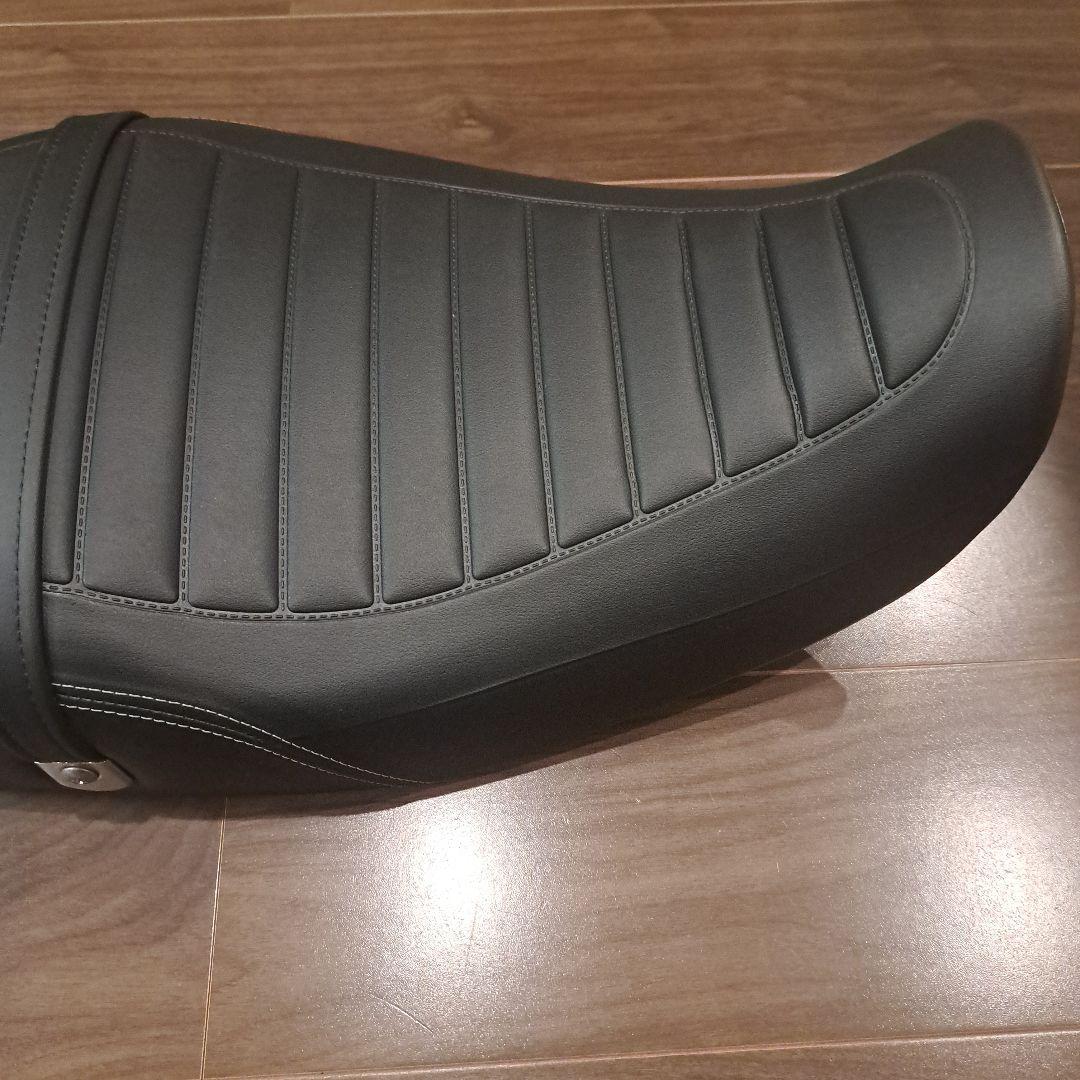 【送料込】Z900RS 純正シート