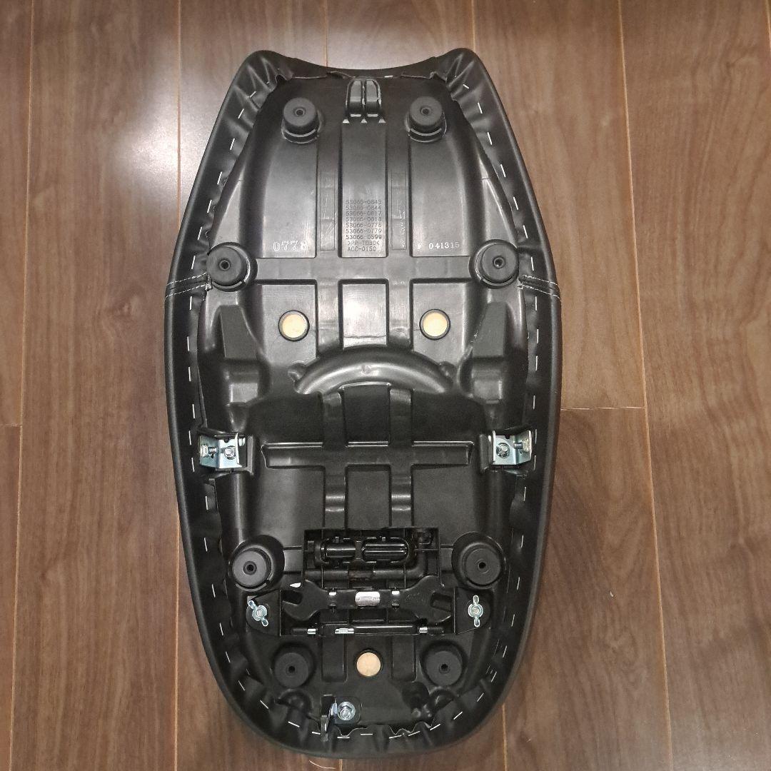 【送料込】Z900RS 純正シート