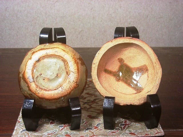 楽山窯　長岡住右衛門作　笠　香合　保護箱　古物。