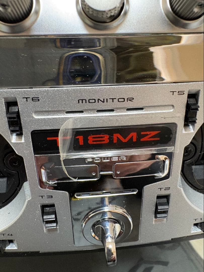 ツ*メ様 美品Futaba T18MZ 2.4GHz ラジコン送信機