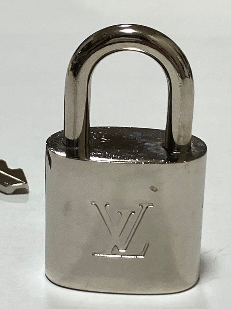Louis Vuitton 南京錠 300 鍵2本付き