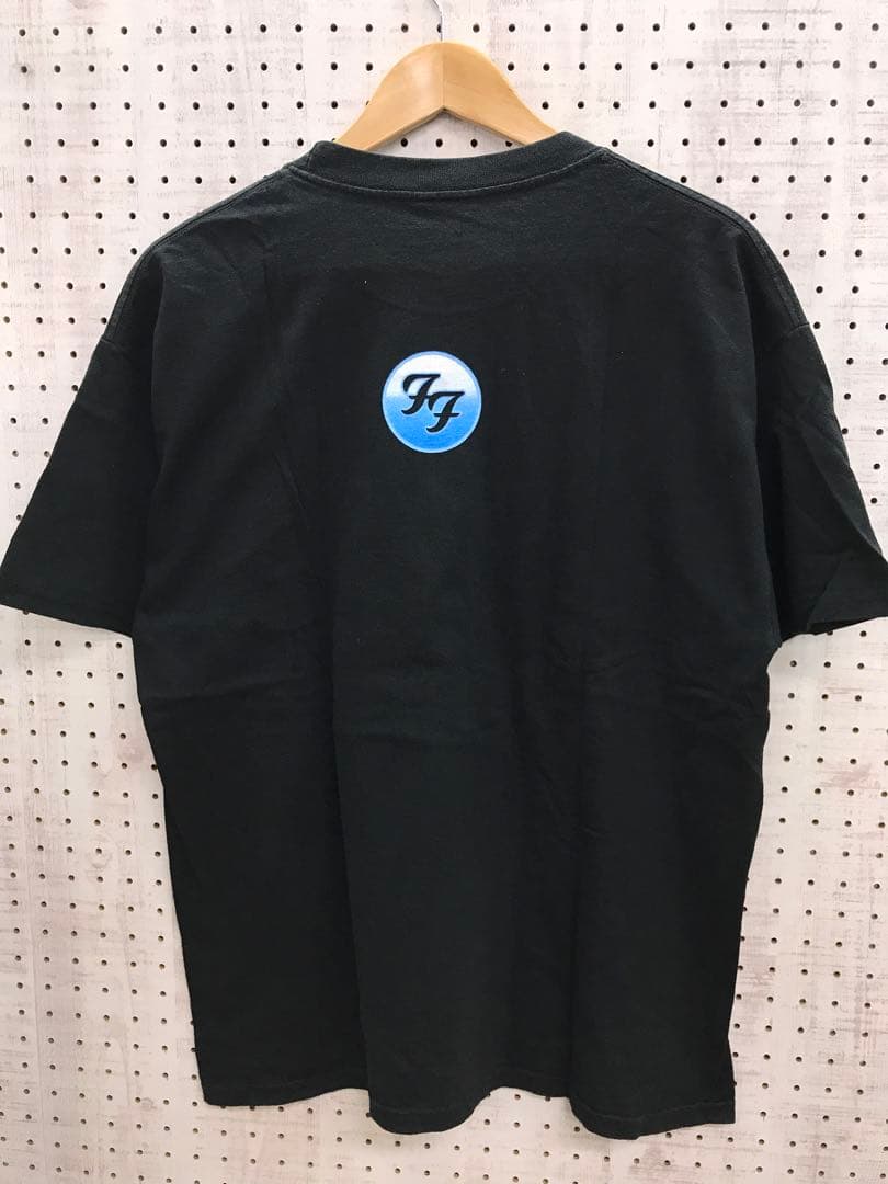 メキシコ製 古着 Foo Fighters 3連ロゴ プリントTシャツ