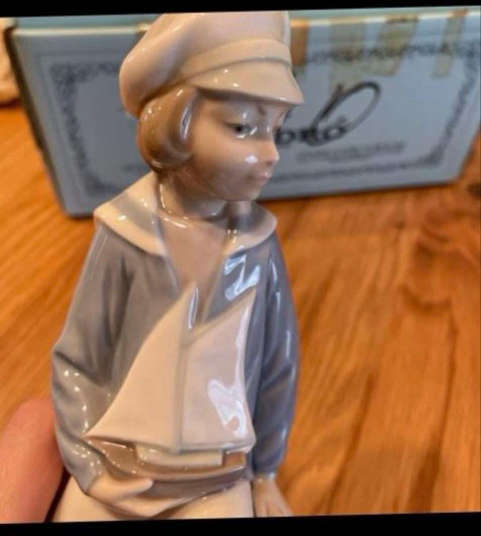 lladro リヤドロ 4810 帆船ヨットの船乗りの少年。