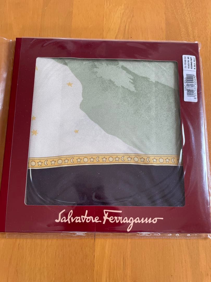 Salvatore Ferragamo ヒョウデザイン ストール 未開封