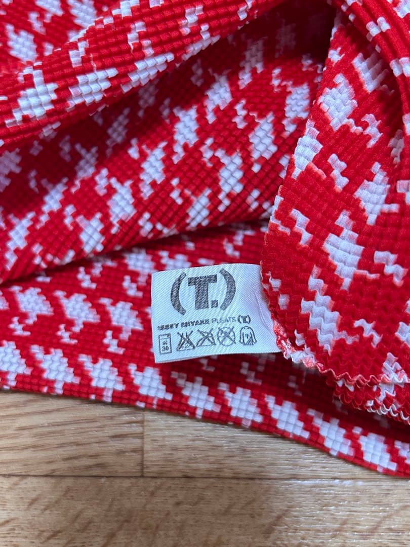 【美品】T.) ISSEY MIYAKE 千鳥格子紅白柄フレンチ半袖