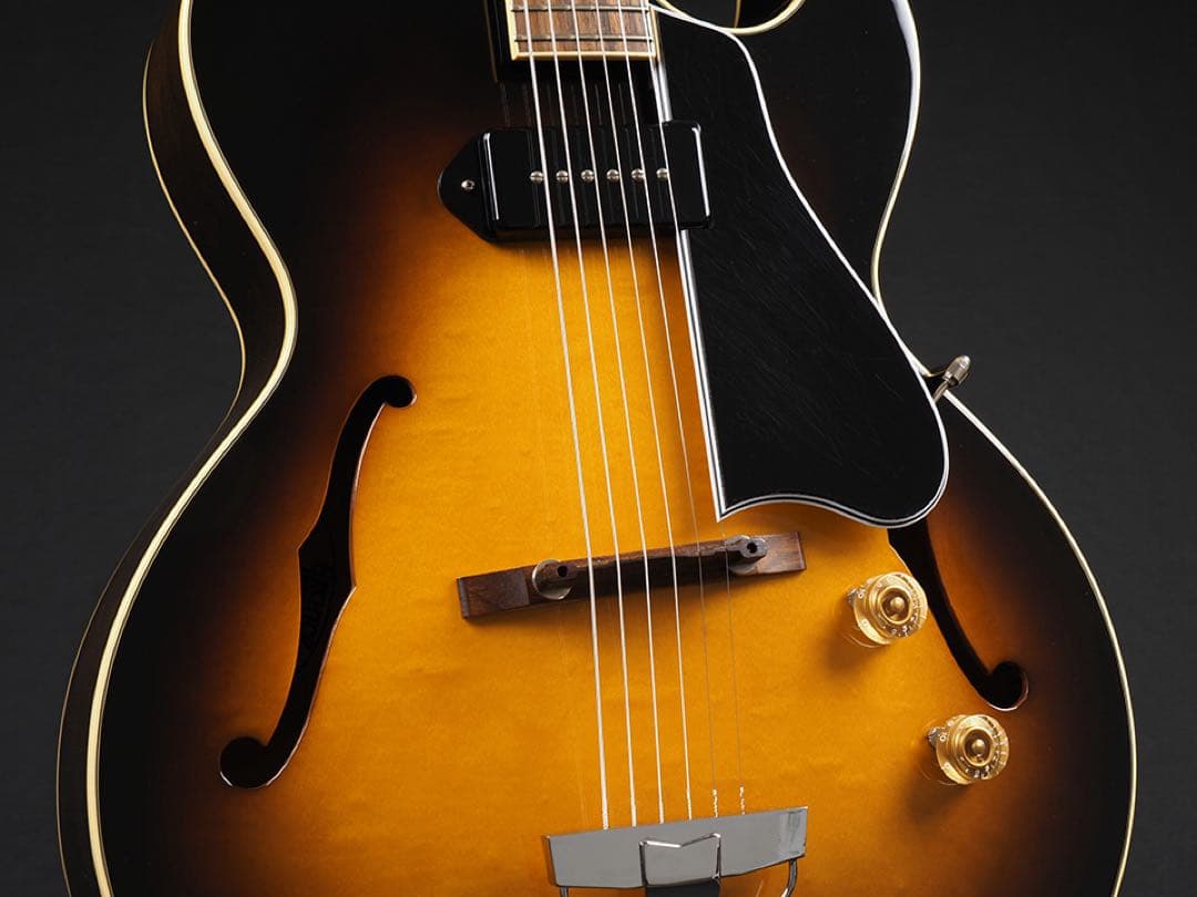 ギター Archtop Tribute AT102 Classic
