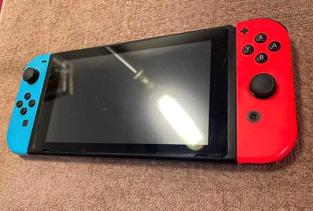 Nintendo Switch あつまれどうぶつの森モデル赤/青