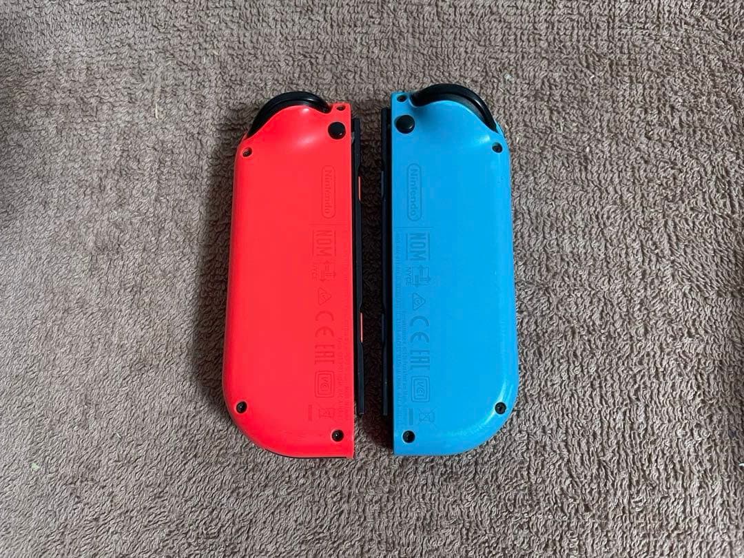 Nintendo Switch あつまれどうぶつの森モデル赤/青