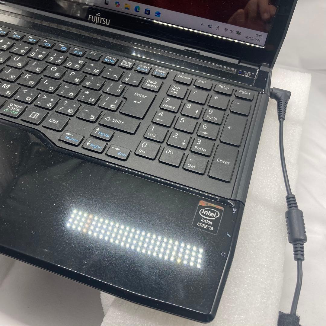 高性能 Core i3搭載！！ 高性能ノートパソコン バッテリー有り オフィス