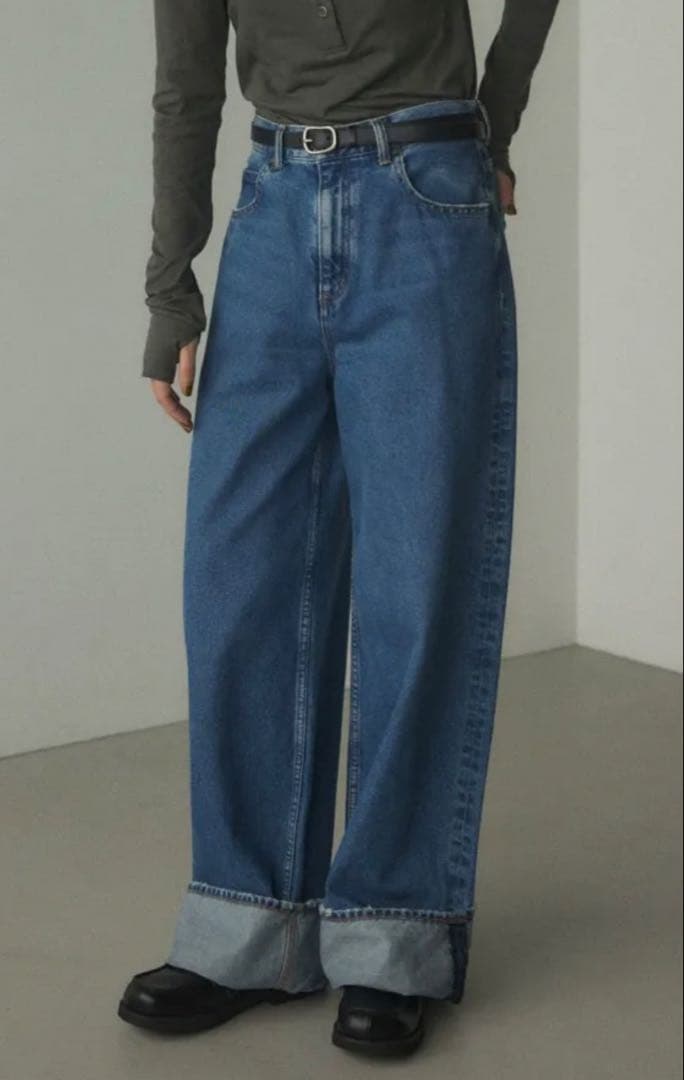 BLACK Roll-up Denim(ロールアップデニム)