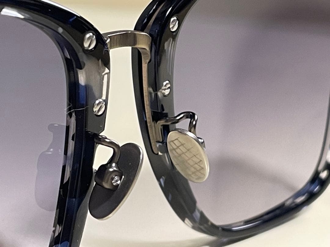 ボッテガヴェネタ Bottega Veneta サングラス 美品 BV0102S
