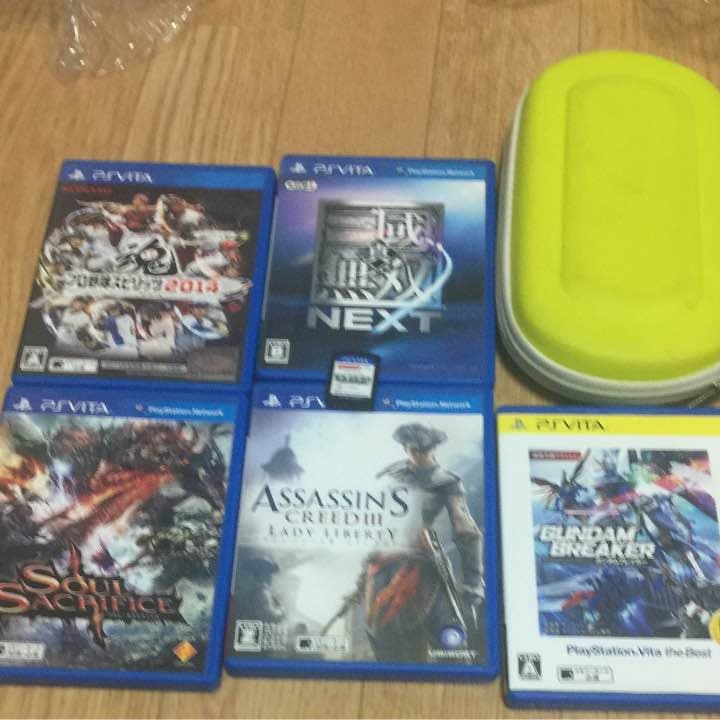 PSVita 本体 ソフト数本