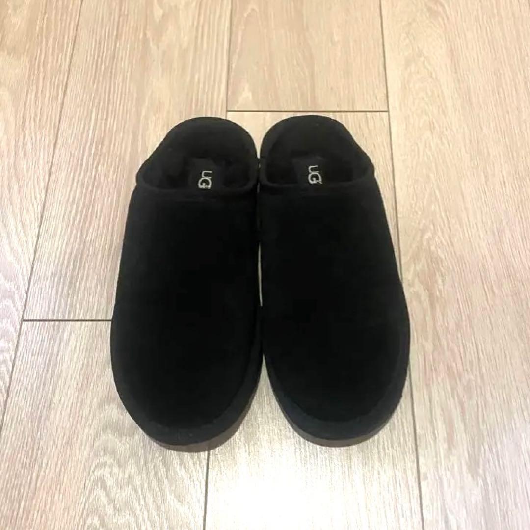 D9 【美品】UGG ブラック スリッポン　ムートン