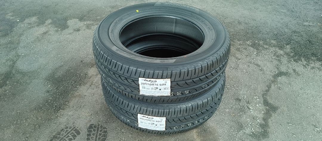 ヨコハマ ブルーアース 205/60R16 ２本　BluEarth AE-01F