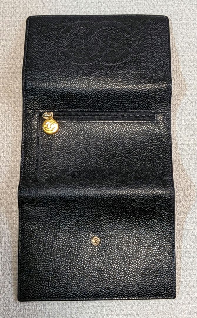 シャネル　デカココ　三つ折り財布　キャビアスキン　黒　正規品　チェーン
