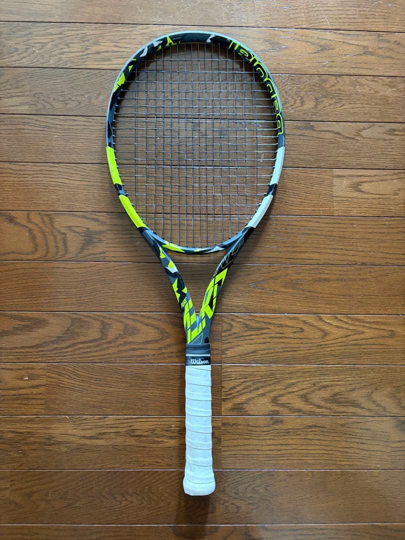 hitsu 様バボラBabolat Pure aero ピュアアエロ100 G2