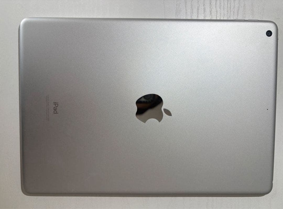 Apple iPad (第9世代) MK2L3J/A 【美品】64GB