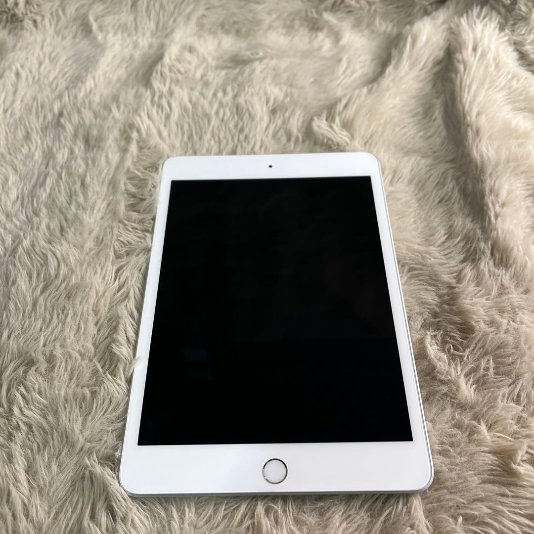 iPad mini (第５世代) Wi-Fi + Cellular シルバー