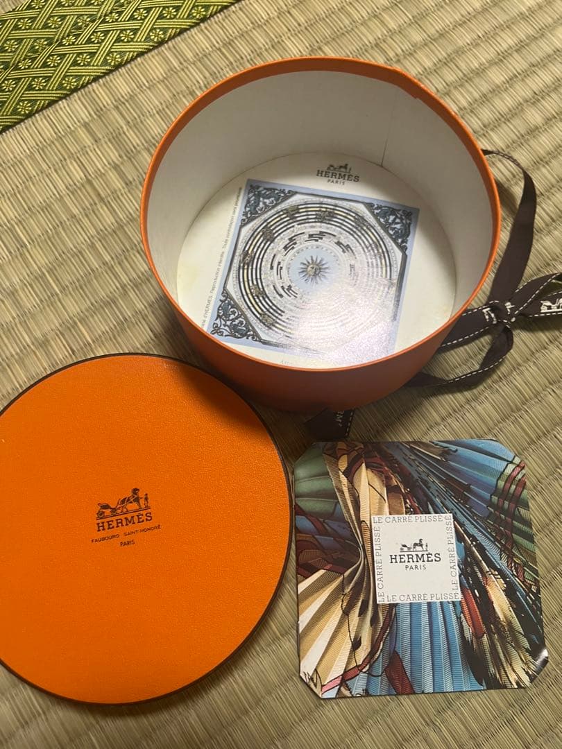 HERMES エルメス カレ DIES ET HORE 占星術　プリーツ